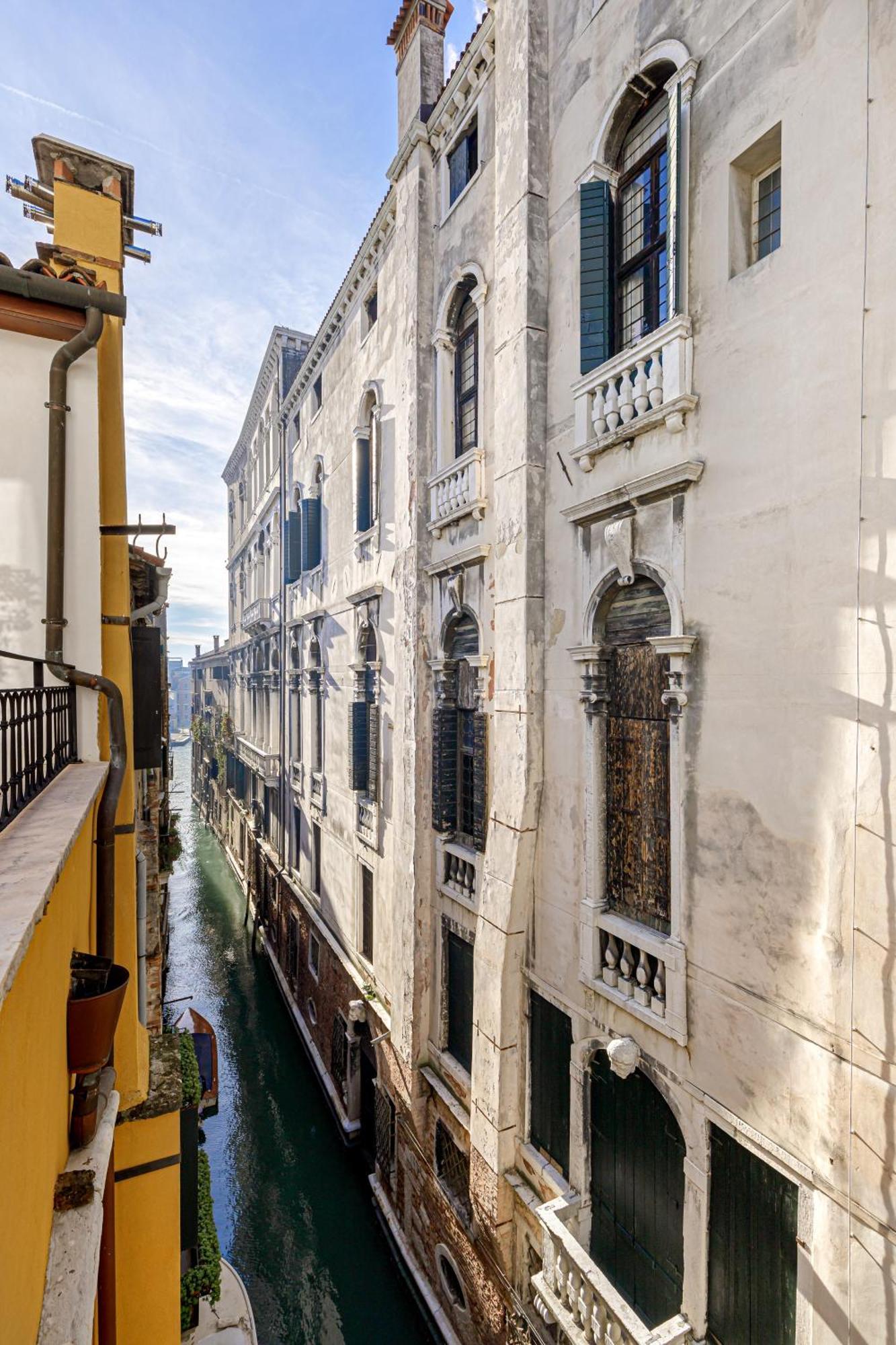 Palazzo Dei Fiori By Room Mate Venedig Exteriör bild